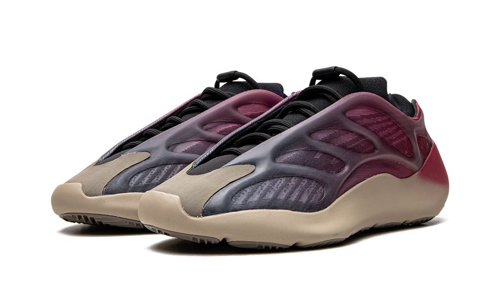 Adidas Yeezy 700 V3 Fade Carbon Keesef