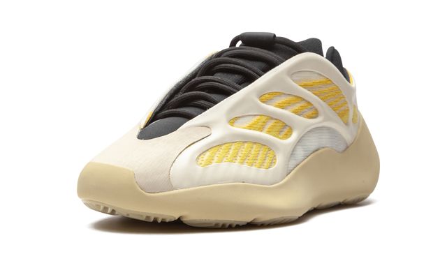 Adidas Yeezy Boost 700 V3 Safflower Adidas Yeezy Boost 700 V3 Safflower Keesef
