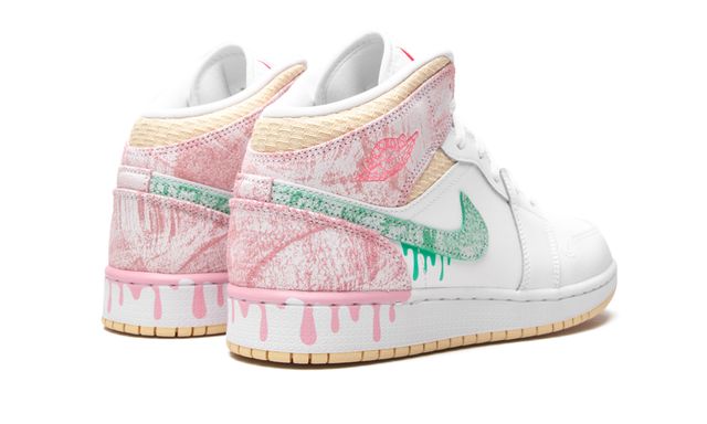 Jordan 1 Mid Paint Drip Jordan 1 Mid Paint Drip Keesef