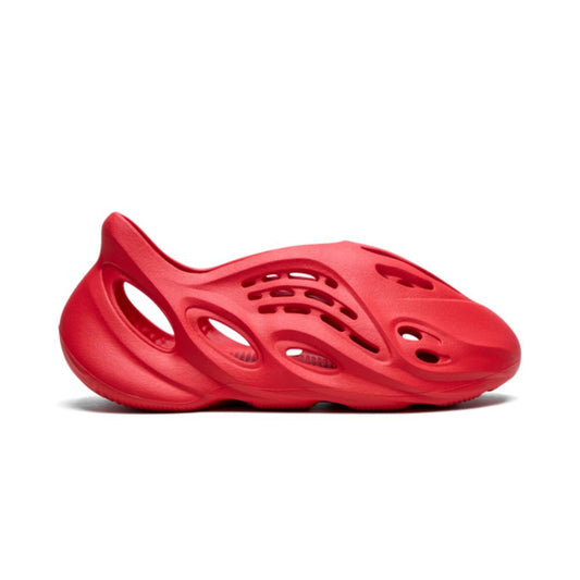 Adidas Yeezy Foam RNNR Vermillion Adidas Yeezy Foam Ararat Keesef