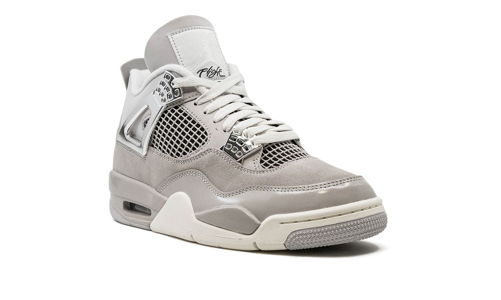 Air Jordan 4 Frozen Moments Keesef