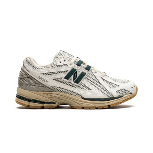 New Balance 1906R "Kith- Black" Keesef 