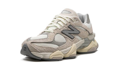 New Balance 9060 Suede Pack - Sea Salt New Balance 9060 Quartz Grey Keesef