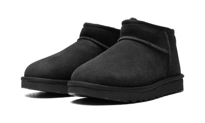 UGG CLASSICS ULTRA MINI WMNS "Triple Black" Keesef 